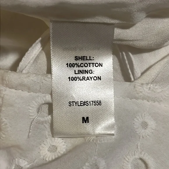 Mustard Seed-adorable, white eyelet top - size M - Picture 8 of 9